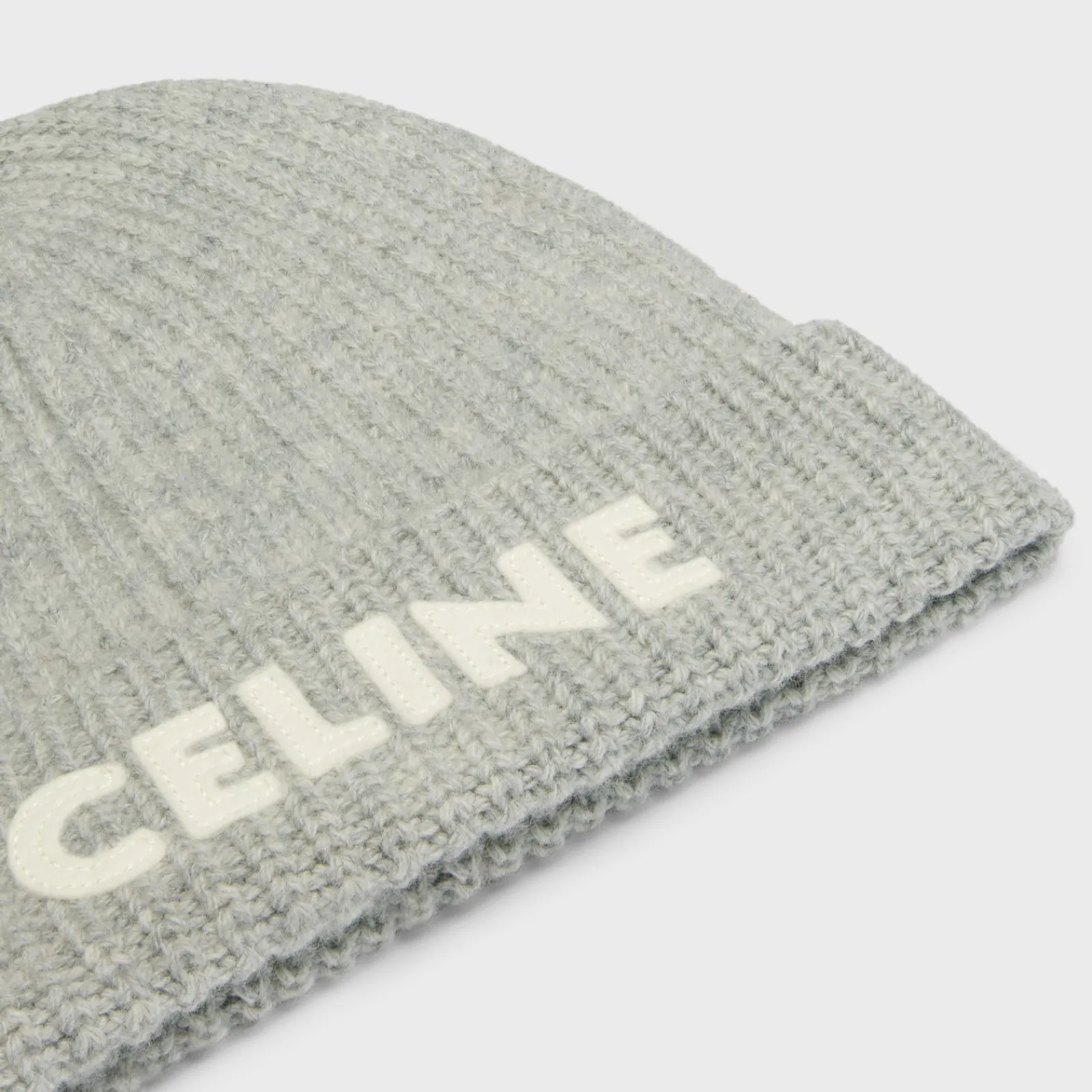 Hot beanie in ribbed wool Hats And Soft Accessories