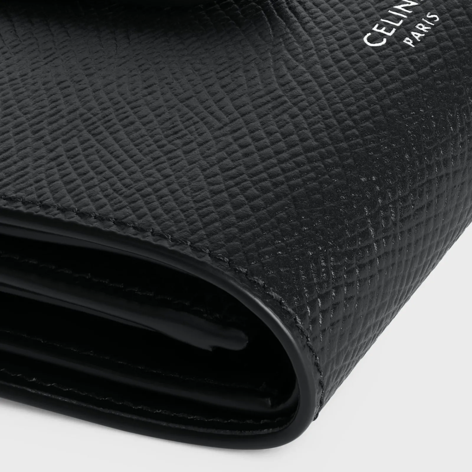 Discount Fine Strap Wallet in Grained Calfskin Essentials | Categories·Allets