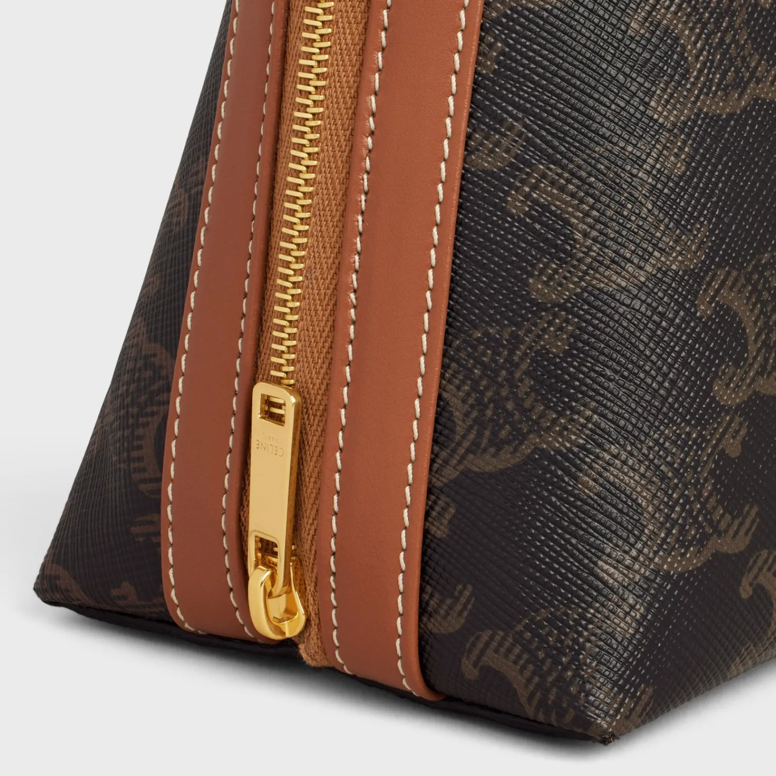 Fashion LARGE COSMETIC POUCH IN TRIOMPHE CANVAS AND CALFSKIN Beauty Accessories | Travel