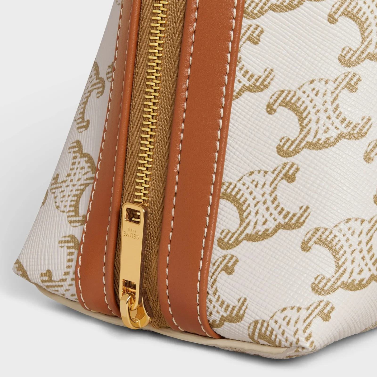 Sale LARGE COSMETIC POUCH IN TRIOMPHE CANVAS AND CALFSKIN Beauty Accessories | Travel