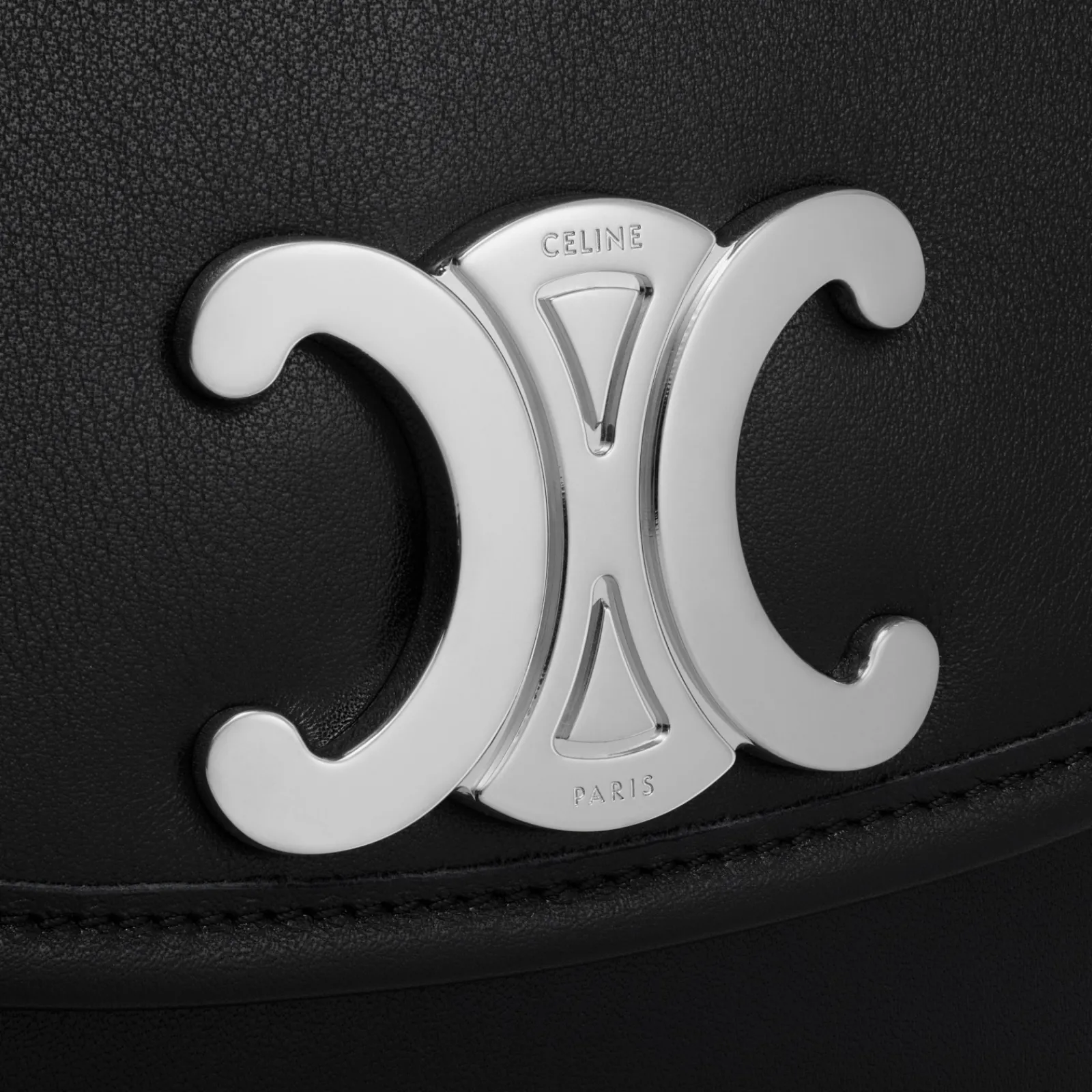 Discount Medium Besace Triomphe Men Supple Natur.Calf Triomphe | Categories·Cross-Body Bags