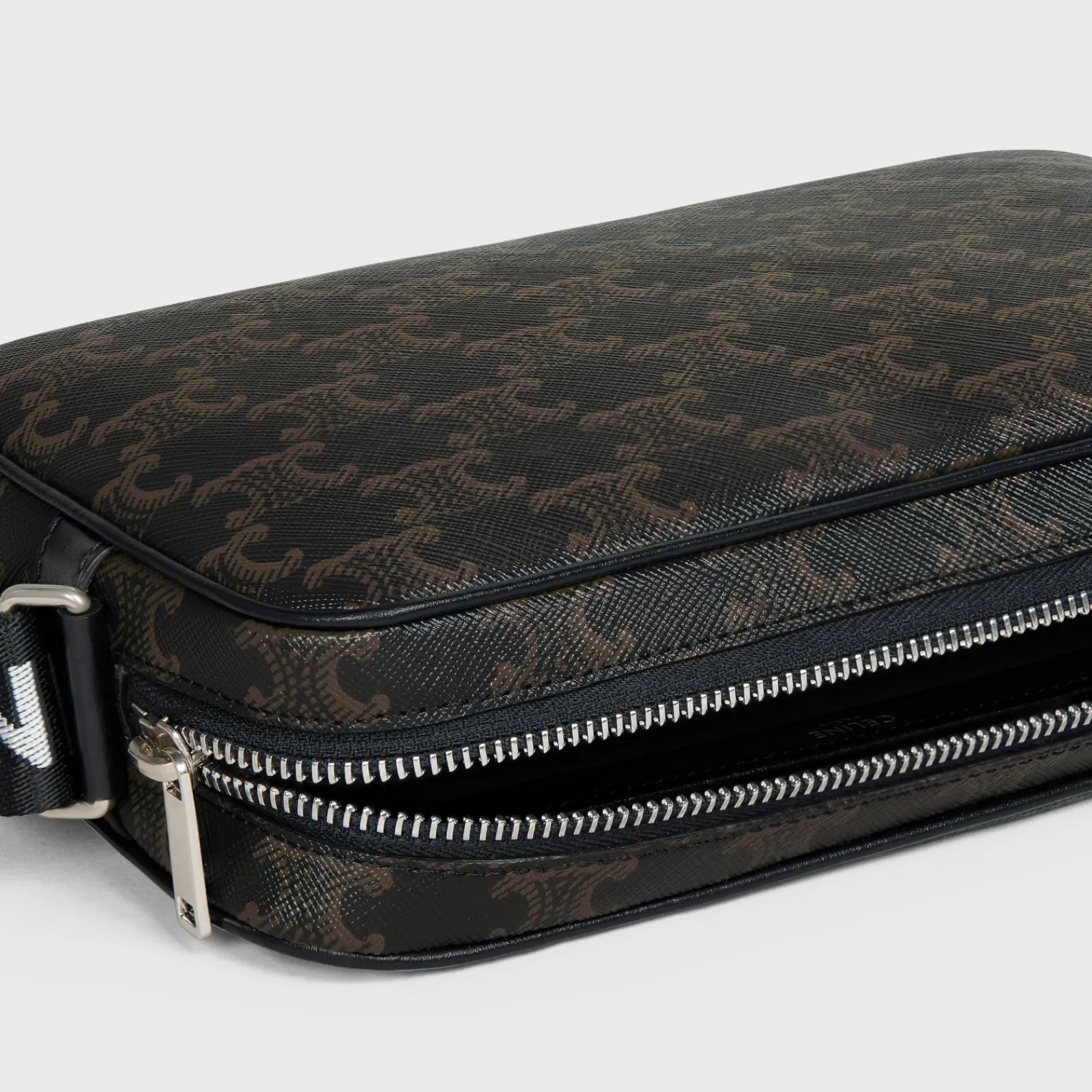 Sale Medium Messenger bag in Triomphe Canvas Triomphe Canvas | Categories·Cross-Body Bags