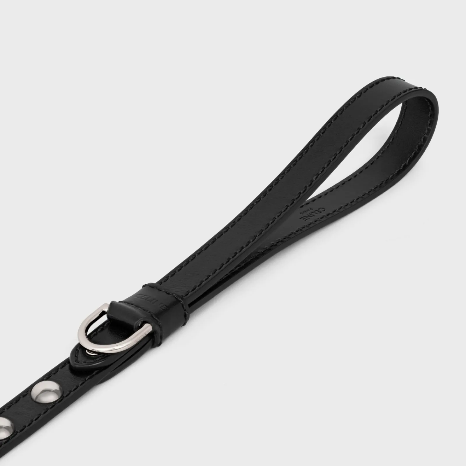 Discount Thin Dog Leash in Smooth Calfskin with Studs Dog Accessories