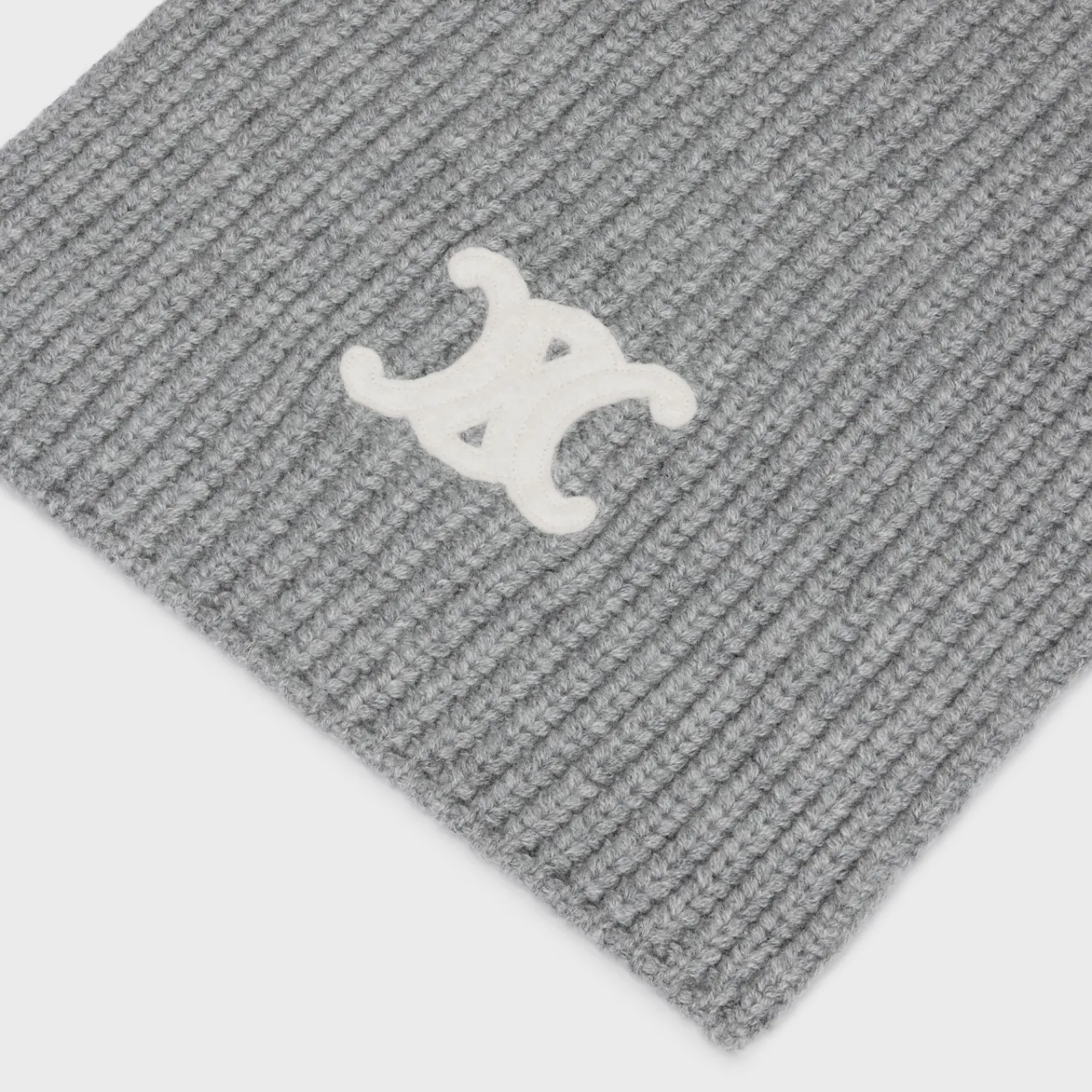 Hot TRIOMPHE SCARF IN RIBBED CASHMERE WOOL Women Beanies And Scarves