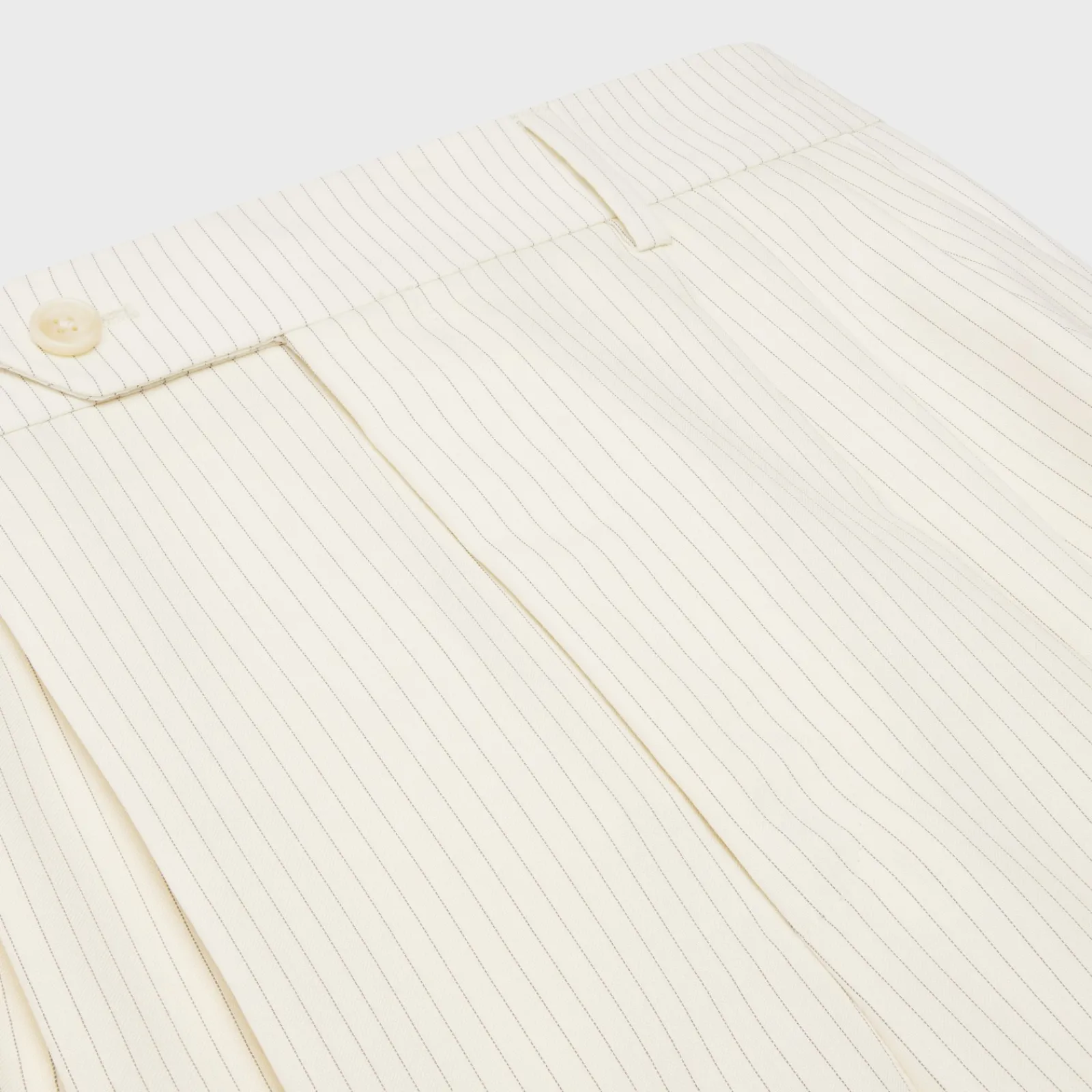 Discount triple-pleated masculin shorts in striped wool Women Pants And Shorts